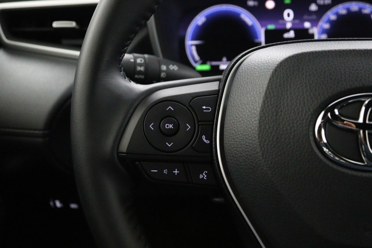 Toyota Corolla Cross - Hybrid 140 Style 16