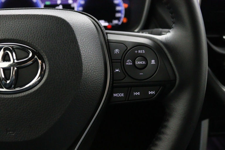 Toyota Corolla Cross - Hybrid 140 Style 17