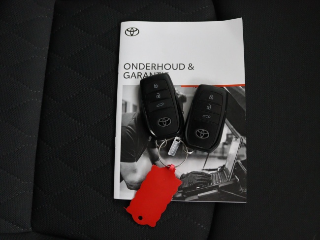 Toyota Corolla Cross - Hybrid 140 Style