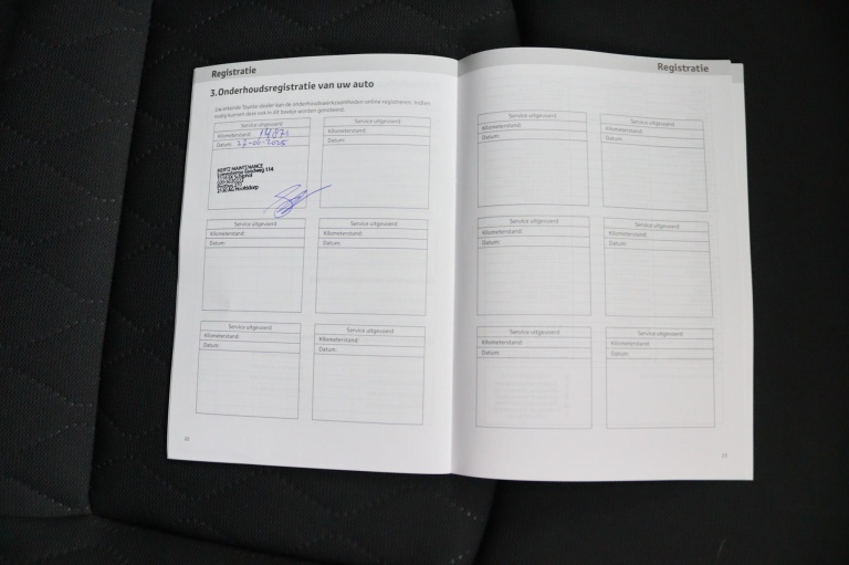 Toyota Corolla Cross - Hybrid 140 Style 26