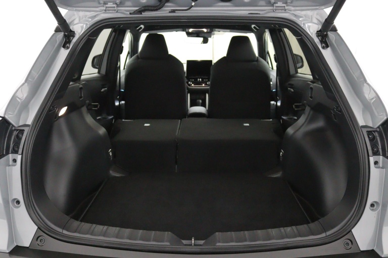 Toyota Corolla Cross - Hybrid 140 Style 30