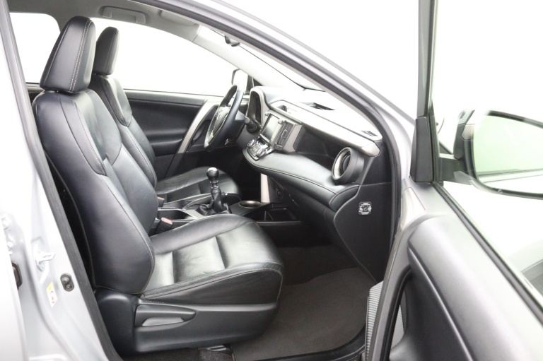 Toyota RAV4 - 2.0 Executive Business 4WD 11