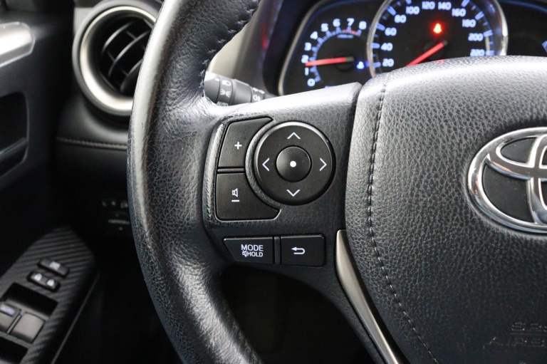 Toyota RAV4 - 2.0 Executive Business 4WD 19