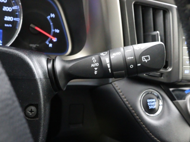 Toyota RAV4 - 2.0 Executive Business 4WD