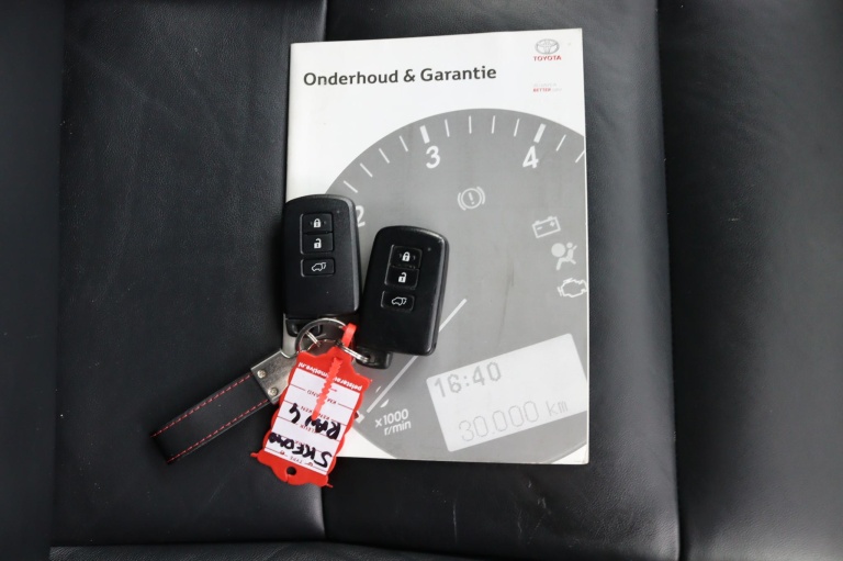 Toyota RAV4 - 2.0 Executive Business 4WD 26