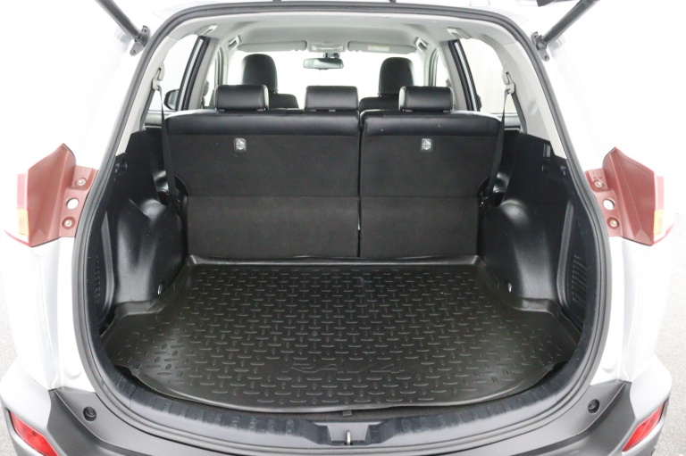 Toyota RAV4 - 2.0 Executive Business 4WD 28