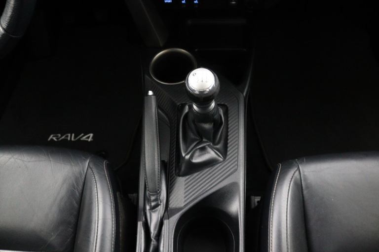 Toyota RAV4 - 2.0 Executive Business 4WD 31