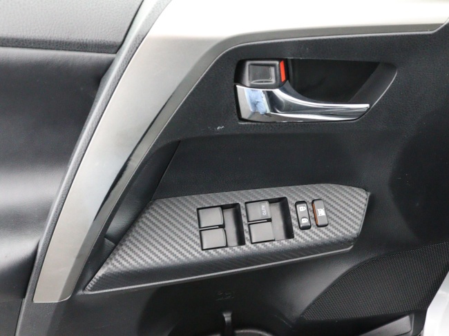 Toyota RAV4 - 2.0 Executive Business 4WD