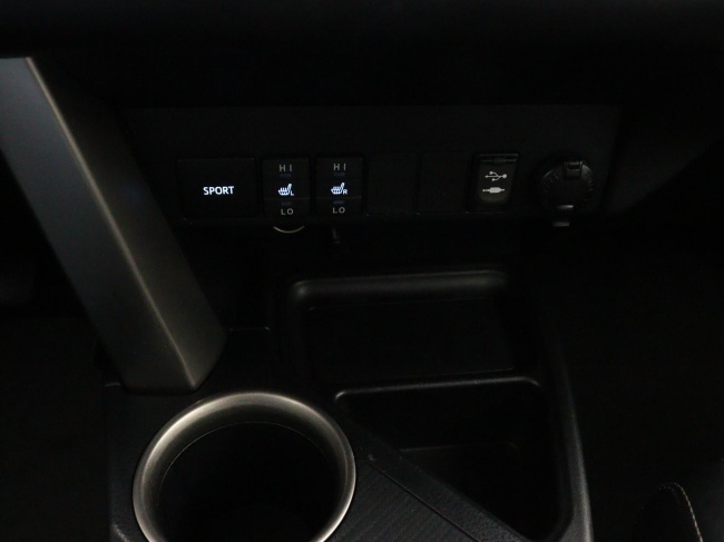 Toyota RAV4 - 2.0 Executive Business 4WD