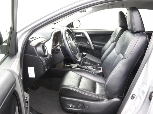 Toyota RAV4 - 2.0 Executive Business 4WD