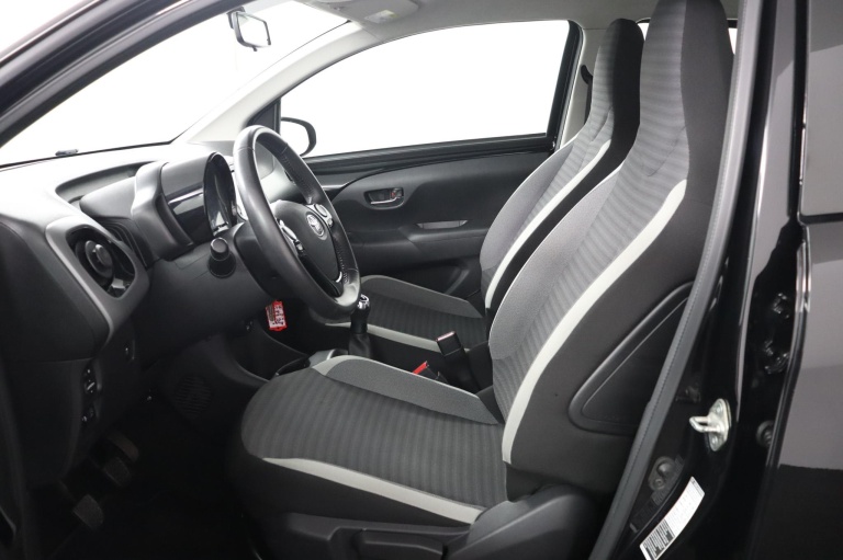 Toyota Aygo - 1.0 VVT-i x-play 17