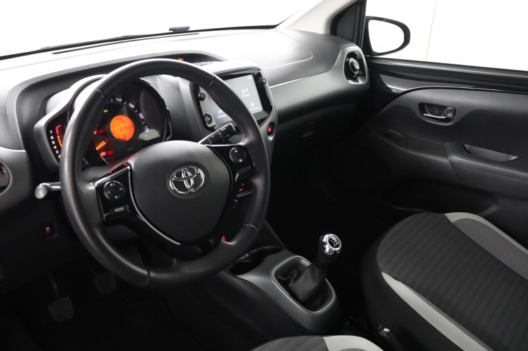 Toyota Aygo - 1.0 VVT-i x-play 45