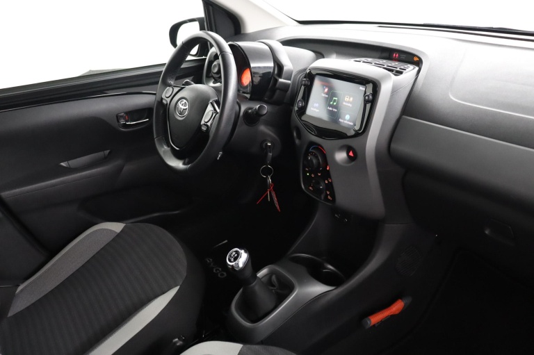 Toyota Aygo - 1.0 VVT-i x-play 47