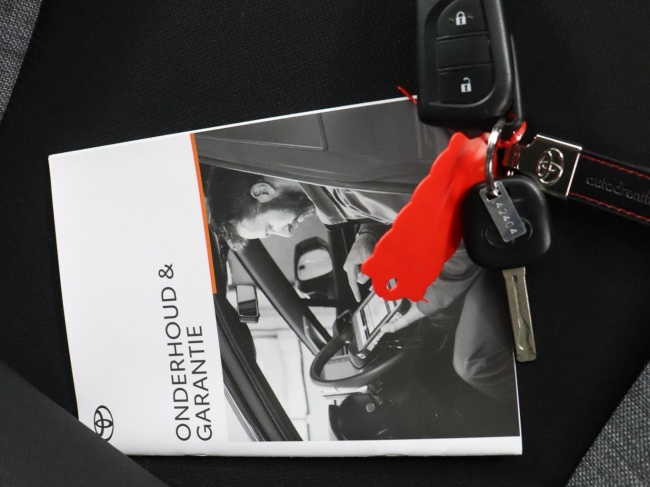 Toyota Aygo X - 1.0 VVT-i MT first