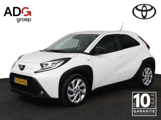 Toyota Aygo X - 1.0 VVT-i MT first