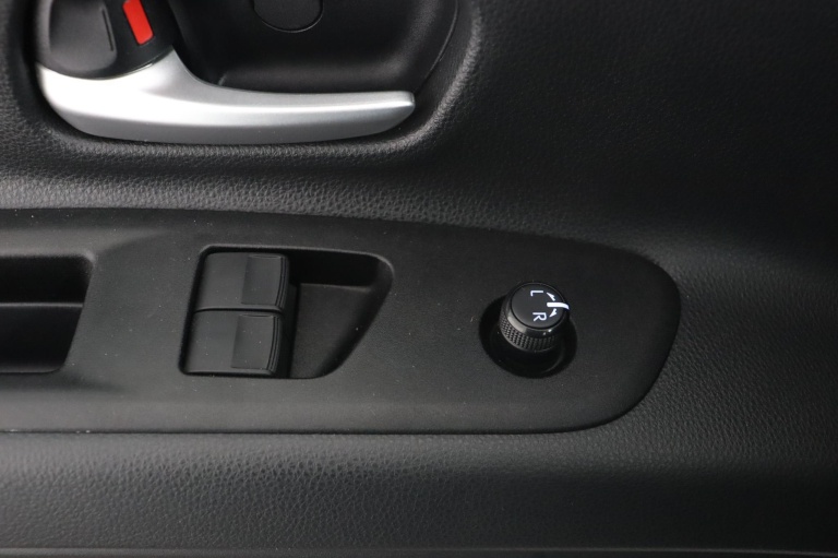 Toyota Aygo X - 1.0 VVT-i MT first 27