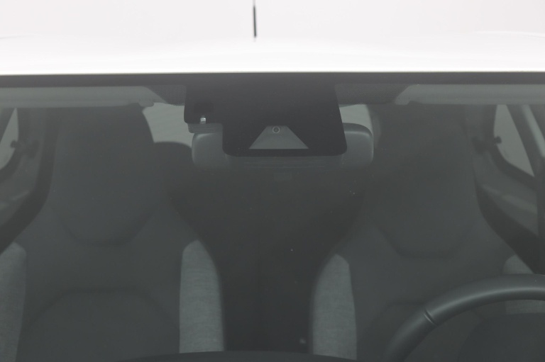 Toyota Aygo X - 1.0 VVT-i MT first 37