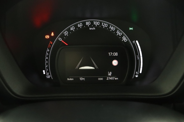 Toyota Aygo X - 1.0 VVT-i MT first 42