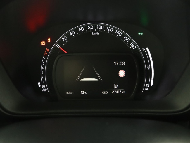 Toyota Aygo X - 1.0 VVT-i MT first