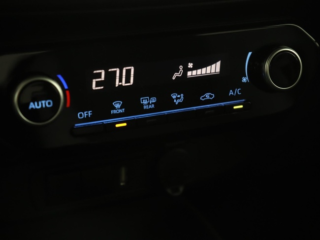 Toyota Aygo X - 1.0 VVT-i MT first