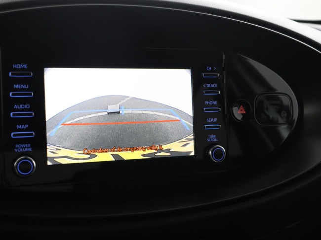 Toyota Aygo X - 1.0 VVT-i MT first