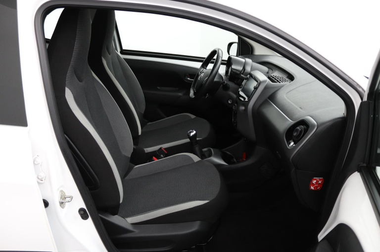 Toyota Aygo - 1.0 VVT-i x-play 22