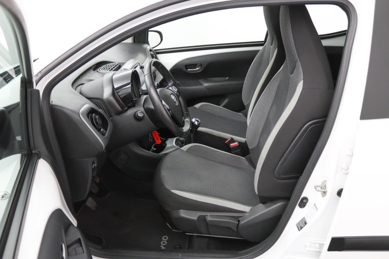 Toyota Aygo - 1.0 VVT-i x-play 44