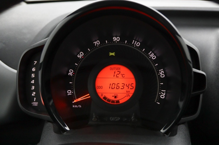 Toyota Aygo - 1.0 VVT-i x-play 6