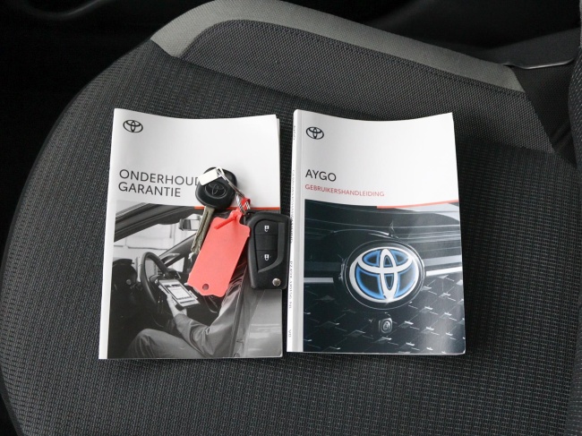 Toyota Aygo - 1.0 VVT-i x-play