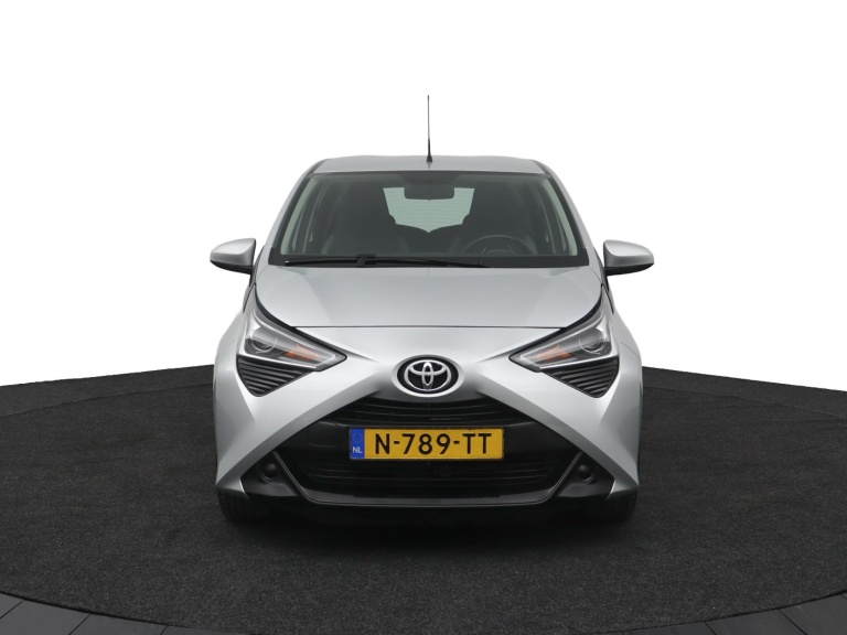 Toyota Aygo - 1.0 VVT-i x-play 16