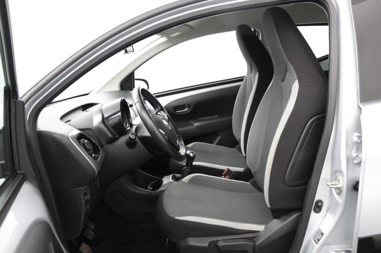 Toyota Aygo - 1.0 VVT-i x-play 17