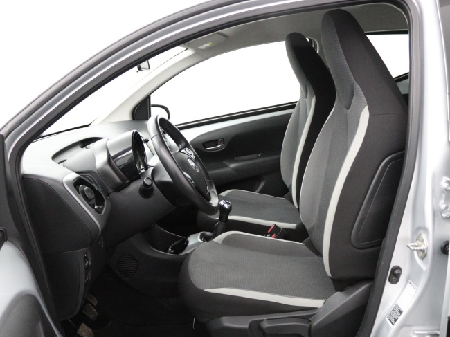 Toyota Aygo - 1.0 VVT-i x-play