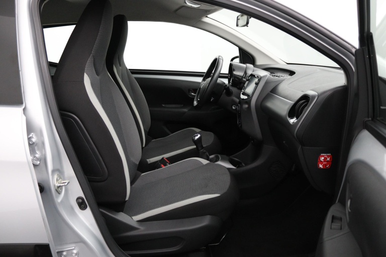 Toyota Aygo - 1.0 VVT-i x-play 22