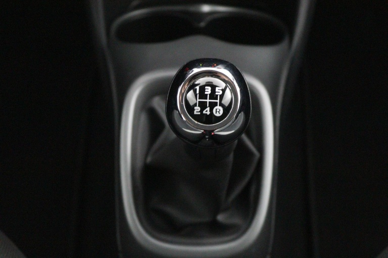 Toyota Aygo - 1.0 VVT-i x-play 27