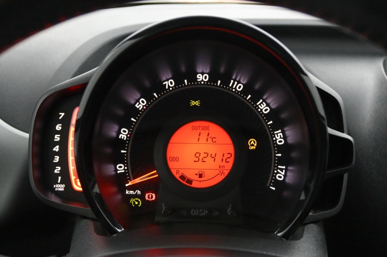 Toyota Aygo - 1.0 VVT-i x-play 6