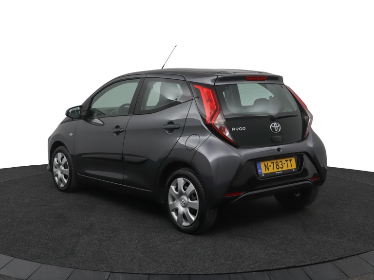 Toyota Aygo - 1.0 VVT-i x-play 12