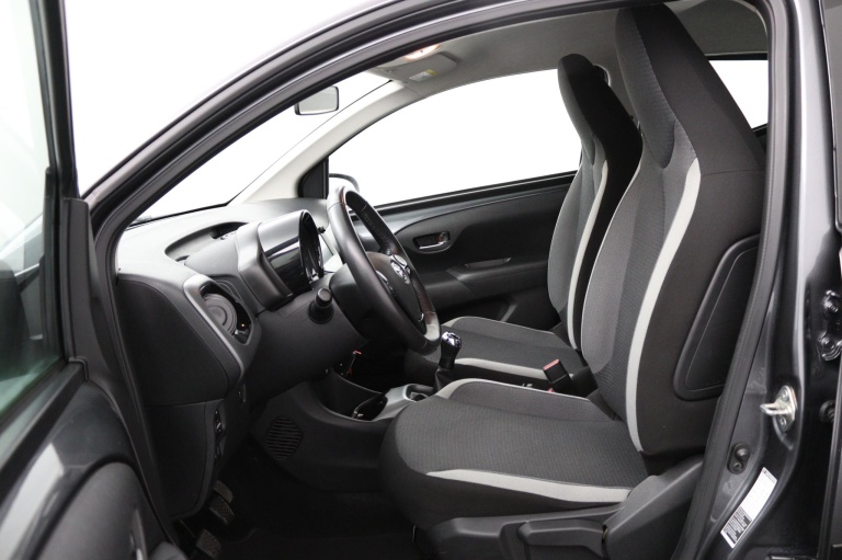 Toyota Aygo - 1.0 VVT-i x-play 17