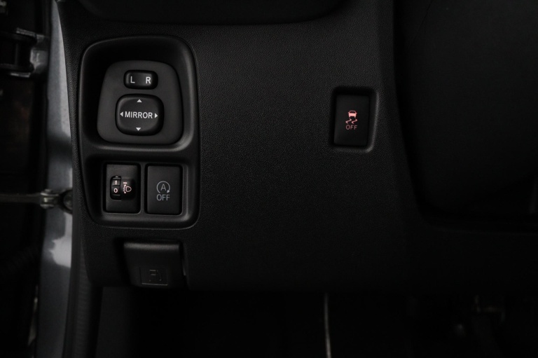 Toyota Aygo - 1.0 VVT-i x-play 29