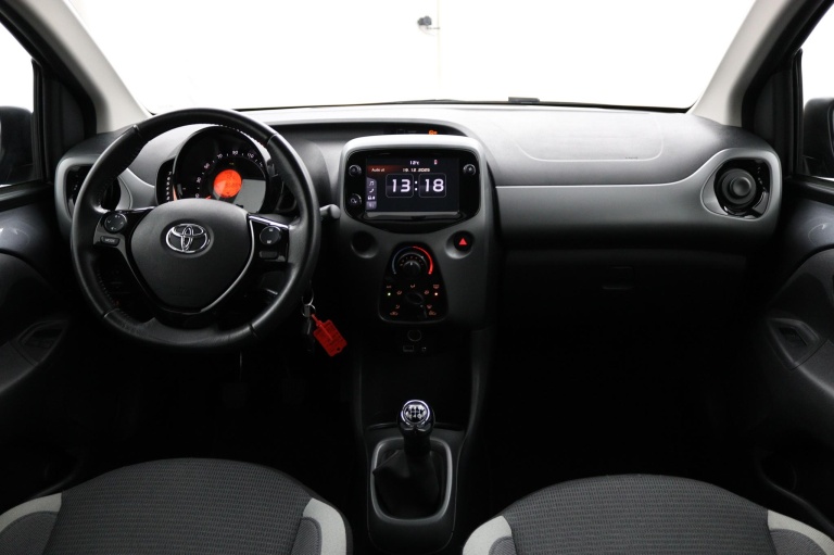 Toyota Aygo - 1.0 VVT-i x-play 4
