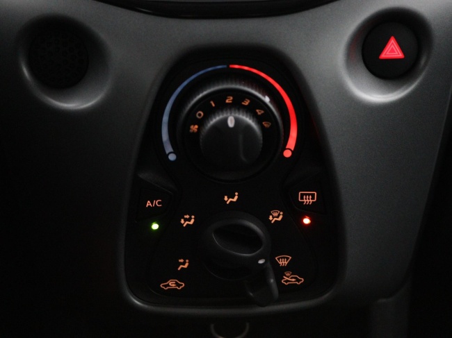 Toyota Aygo - 1.0 VVT-i x-play