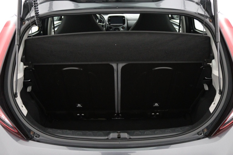 Toyota Aygo - 1.0 VVT-i x-play 23