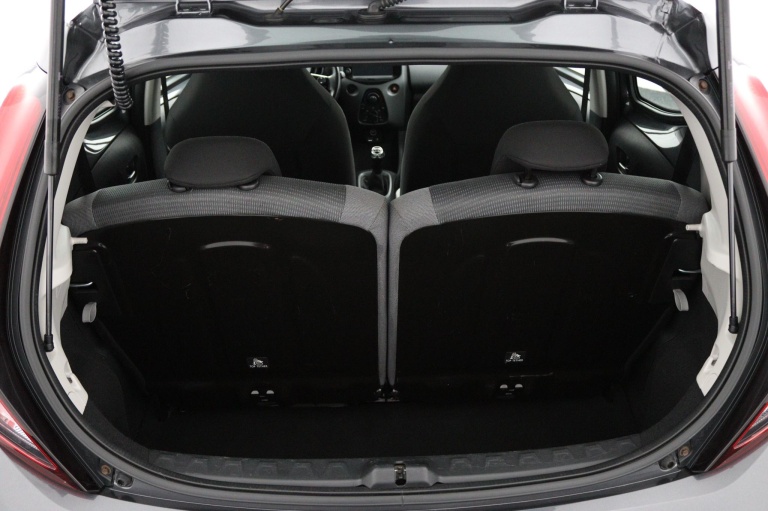 Toyota Aygo - 1.0 VVT-i x-play 24