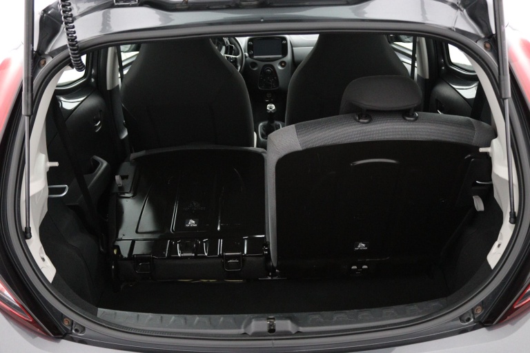 Toyota Aygo - 1.0 VVT-i x-play 25