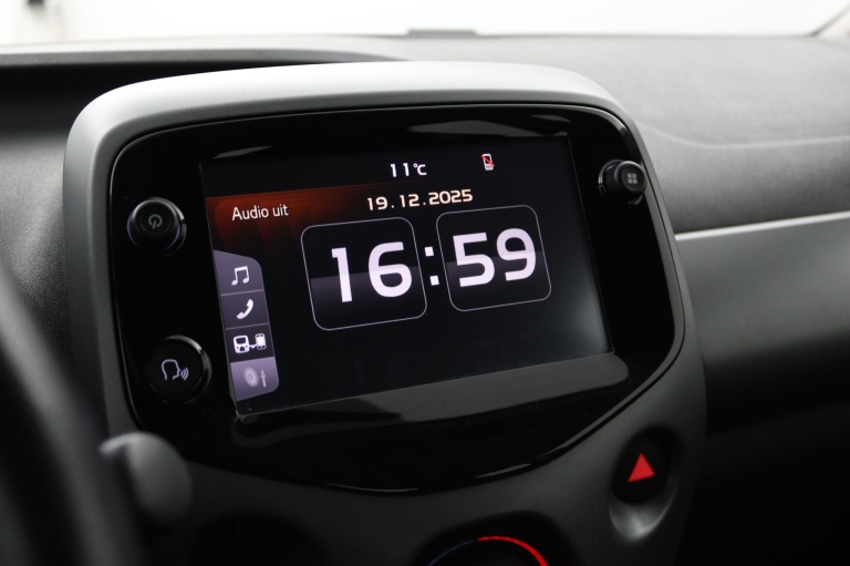 Toyota Aygo - 1.0 VVT-i x-play 39