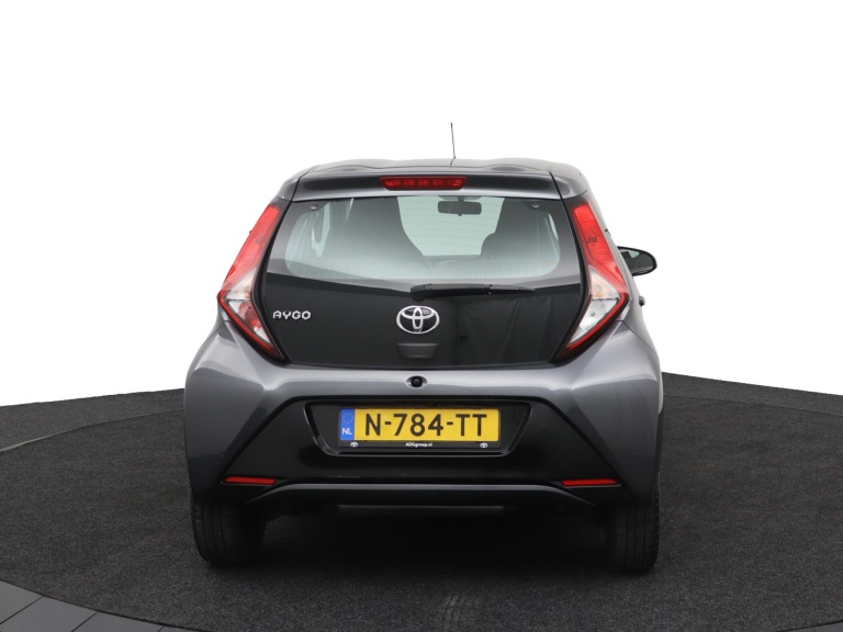 Toyota Aygo - 1.0 VVT-i x-play 44