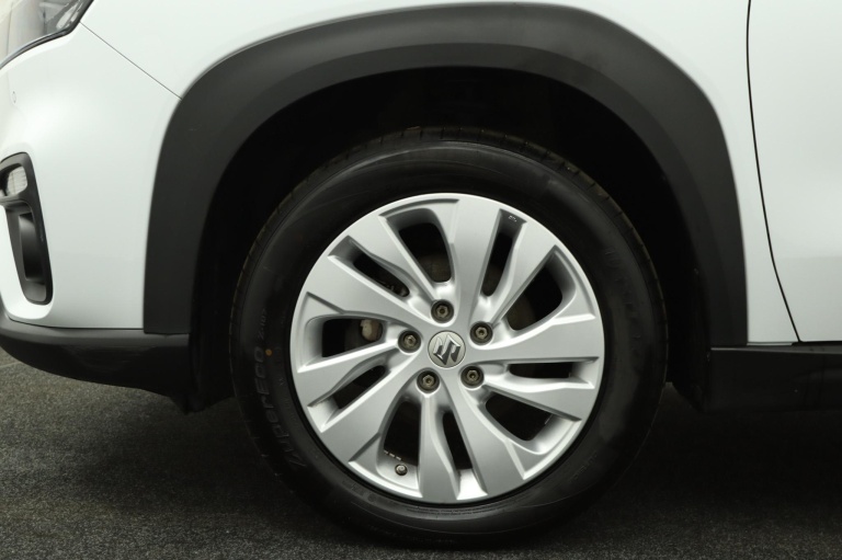 Suzuki S-Cross - 1.5 Hybrid Select 36