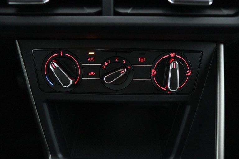 Volkswagen Polo - 1.0 TSI Comfortline 14