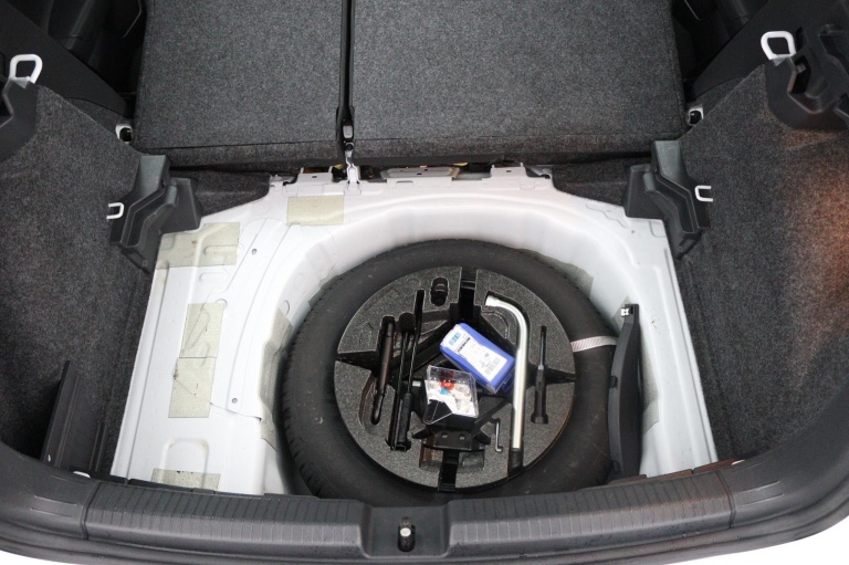 Volkswagen Polo - 1.0 TSI Comfortline 30