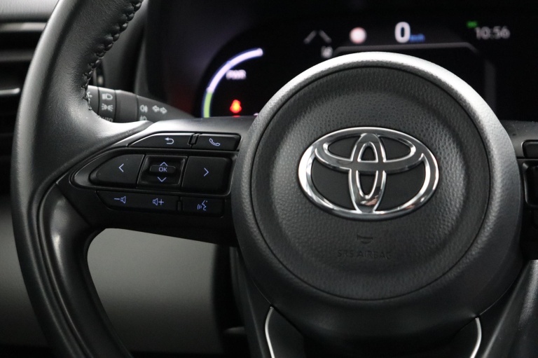 Toyota Yaris Cross - 1.5 Hybrid Dynamic 19