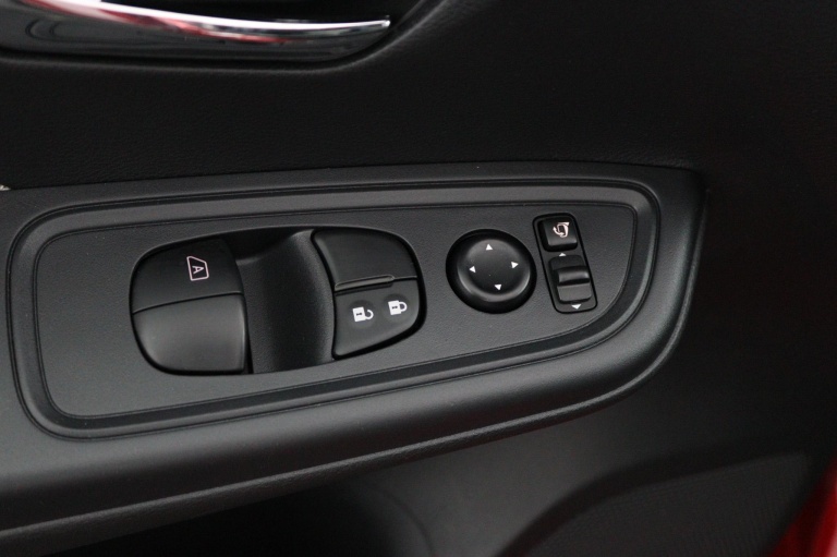 Nissan Micra - 0.9 IG-T N-Connecta 25